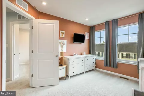 18236 Summit Pointe Dr, Triangle, VA 22172 photo 30