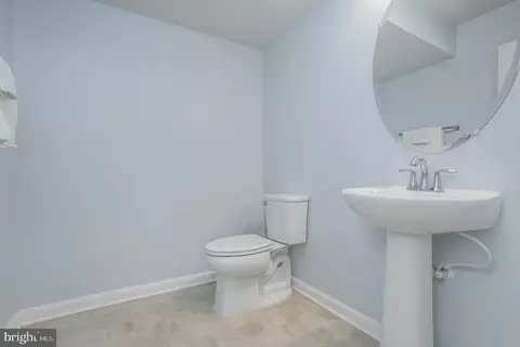 18236 Summit Pointe Dr, Triangle, VA 22172 photo 19