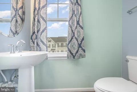 18236 Summit Pointe Dr, Triangle, VA 22172 photo 18