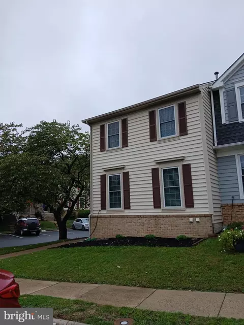 10265 Brookstone Ct, Manassas, VA 20109