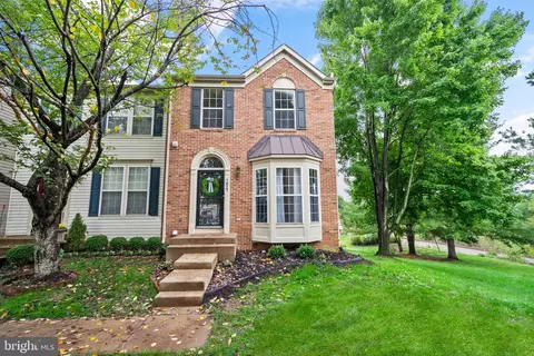 7017 Manahoac Pl, Gainesville, VA 20155
