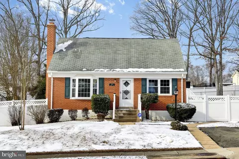 15016 Carlsbad Rd, Woodbridge, VA 22193