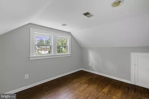 19316 Weaver Rd, Triangle, VA 22172 photo 8