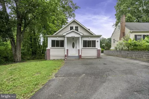 19316 Weaver Rd, Triangle, VA 22172 photo 2