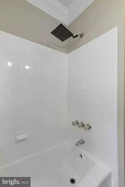 19316 Weaver Rd, Triangle, VA 22172 photo 18