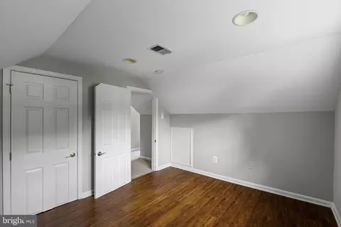 19316 Weaver Rd, Triangle, VA 22172 photo 9