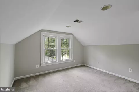 19316 Weaver Rd, Triangle, VA 22172 photo 15