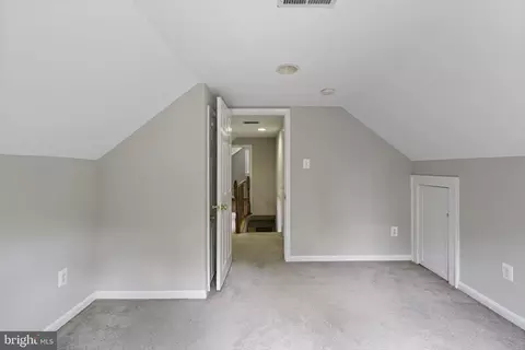 19316 Weaver Rd, Triangle, VA 22172 photo 16