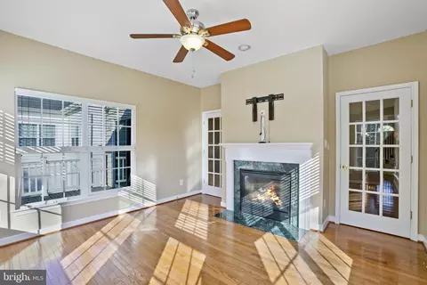 Living - 13085 Ormond Dr, Bristow, VA 20136 photo 2 of 4
