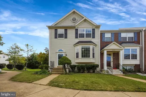13627 Shire Pl, Gainesville, VA 20155