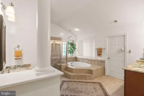 Bath - 5513 Victory Loop, Manassas, VA 20112 photo 4 of 7
