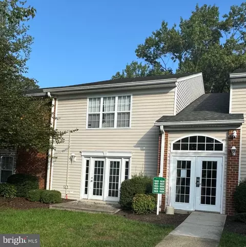 15530 Horseshoe Ln, Woodbridge, VA 22191