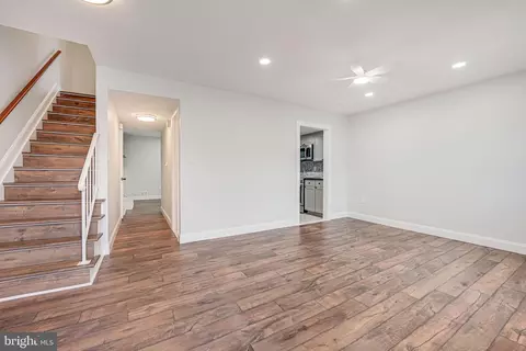 Living - 2404 Kilpatrick Pl, Dumfries, VA 22026 photo 2 of 7