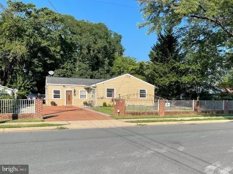 14207 Fisher Ave, Woodbridge, VA 22191