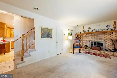18920 Barnette Cir, Triangle, VA 22172 photo 6