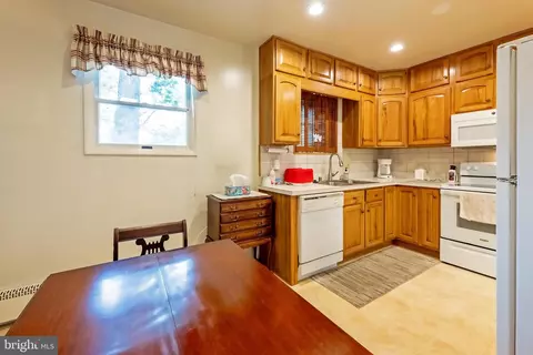 18920 Barnette Cir, Triangle, VA 22172 photo 9