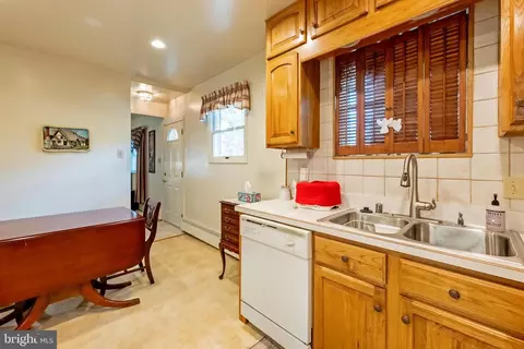 18920 Barnette Cir, Triangle, VA 22172 photo 13