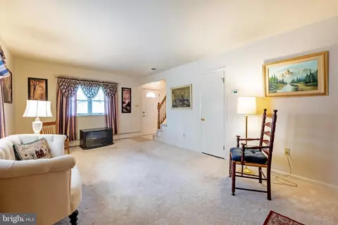 18920 Barnette Cir, Triangle, VA 22172 photo 3