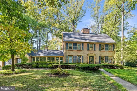 3218 Riverview Dr, Triangle, VA 22172