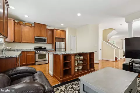 4809 Potomac Highlands Cir, Triangle, VA 22172 photo 9