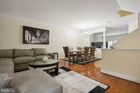 4809 Potomac Highlands Cir, Triangle, VA 22172 photo 2