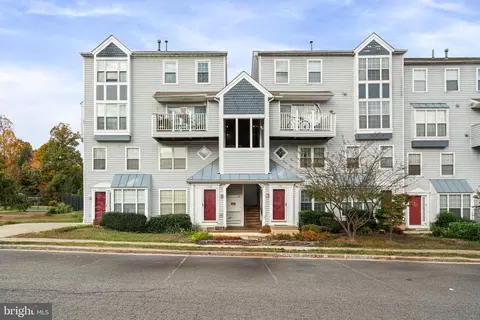 11722 Tolson Pl #102, Woodbridge, VA 22192
