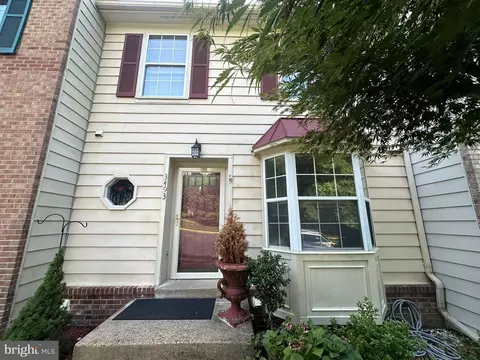 3493 Condor Ln, Woodbridge, VA 22192