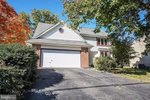 14652 Pratt St, Woodbridge, VA 22191