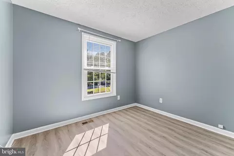 3640 Wharf Ln, Triangle, VA 22172 photo 16