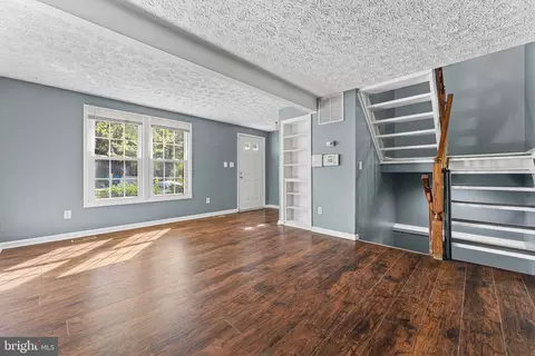 3640 Wharf Ln, Triangle, VA 22172 photo 5