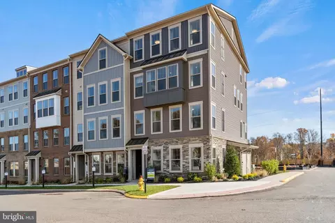 1311 Styron St # B, Manassas Park, VA 20111