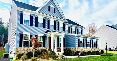 7129 Currie Farm Dr, Haymarket, VA 20169