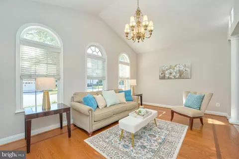 Living - 13400 Fieldstone Way, Gainesville, VA 20155 photo 2 of 9