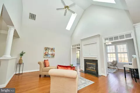 Living - 13400 Fieldstone Way, Gainesville, VA 20155 photo 4 of 9