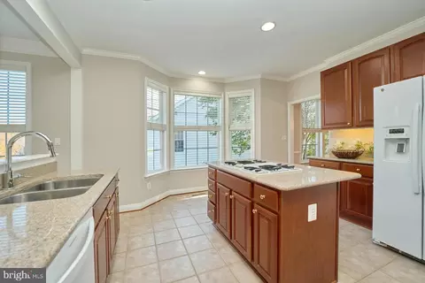 Kitchen - 13400 Fieldstone Way, Gainesville, VA 20155 photo 4 of 5