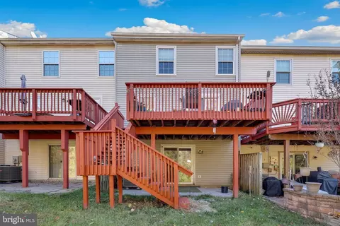 Exterior - 17381 Sligo Loop, Dumfries, VA 22026 photo 4 of 5