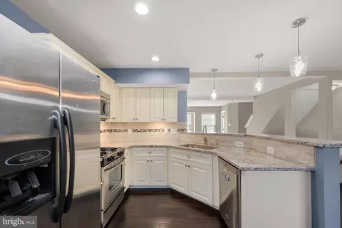 Kitchen - 17381 Sligo Loop, Dumfries, VA 22026 photo 2 of 2