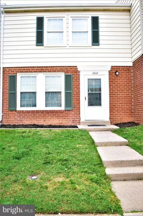 8842 Cherry Oak Ct, Manassas, VA 20109