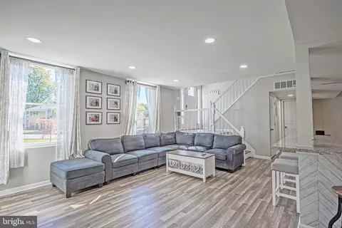 Other - 18904 White Oak Dr, Triangle, VA 22172 photo 2 of 10