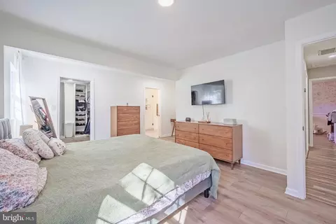 Bedroom - 18904 White Oak Dr, Triangle, VA 22172 photo 4 of 4