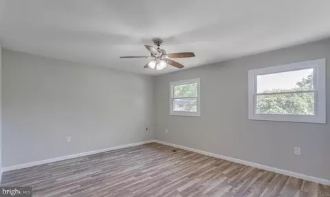 Other - 18904 White Oak Dr, Triangle, VA 22172 photo 7 of 10