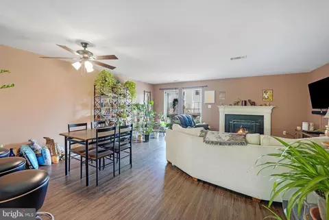 10933 Postern Ct, Manassas, VA 20109 photo 7