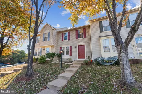 17028 Point Pleasant Ln, Dumfries, VA 22026