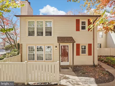 2854 Chablis Cir, Woodbridge, VA 22192