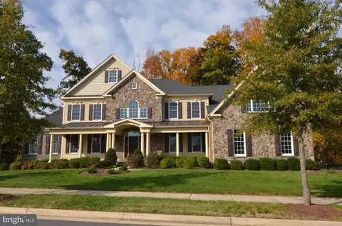 4496 Dodds Mill Dr, Haymarket, VA 20169