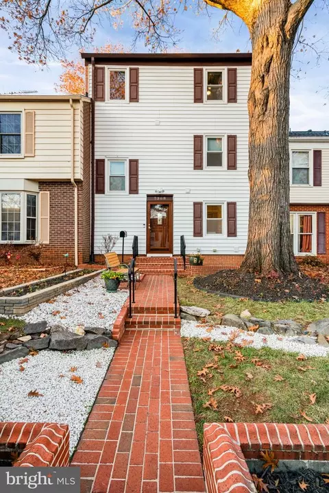 7368 Colton Ln, Manassas, VA 20109