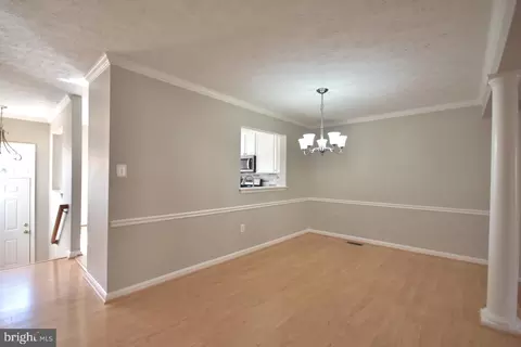 4140 La Mauricie Loop, Dumfries, VA 22025 photo 10