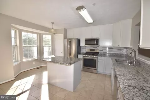 4140 La Mauricie Loop, Dumfries, VA 22025 photo 5