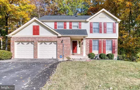 16120 Olmstead Ln, Woodbridge, VA 22191