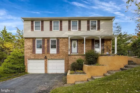 16083 Radburn St, Woodbridge, VA 22191